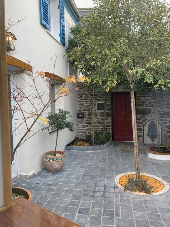 Aux Vieilles Murailles • Charmante Maison & Cour Morlaix Esterno foto